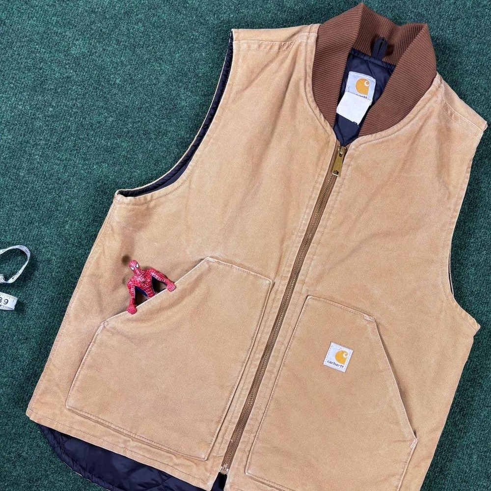 Vintage 90’s Carhartt Khaki / Brown Duck Zip Up Insulated Canvas Vest
